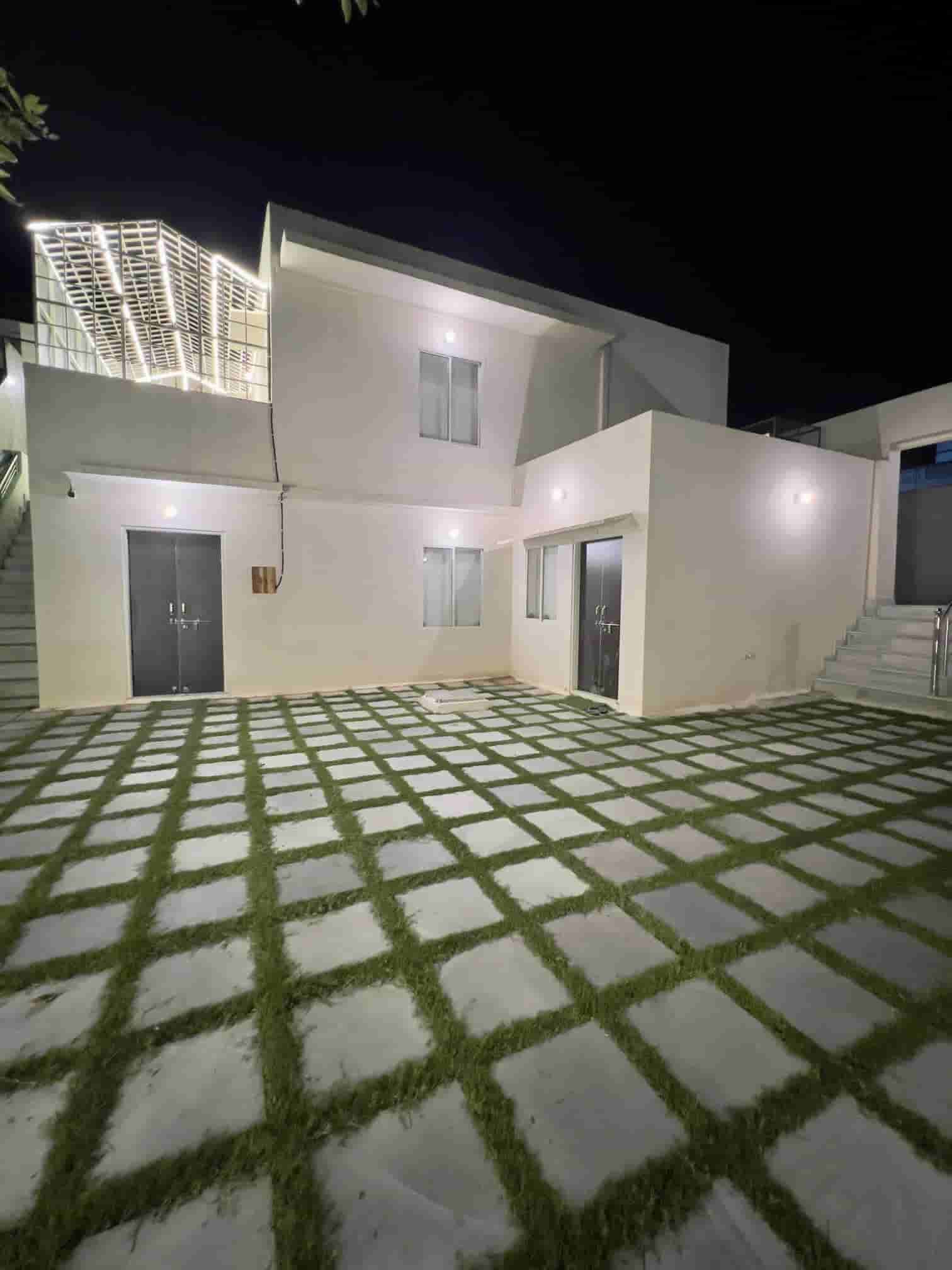 Main Image 6