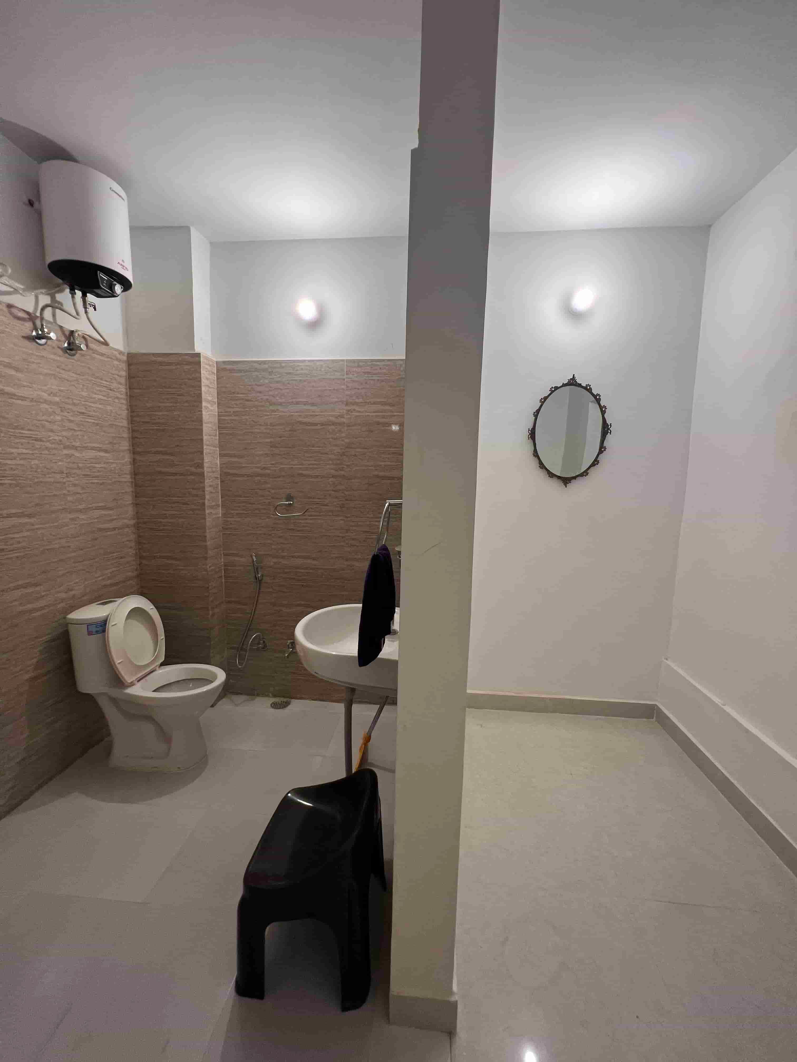 Main Image 6